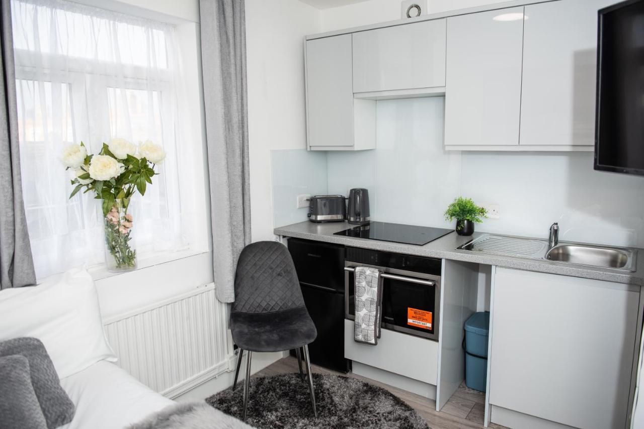 Small But Cozy Studio, Great Tube Connection London Exterior photo