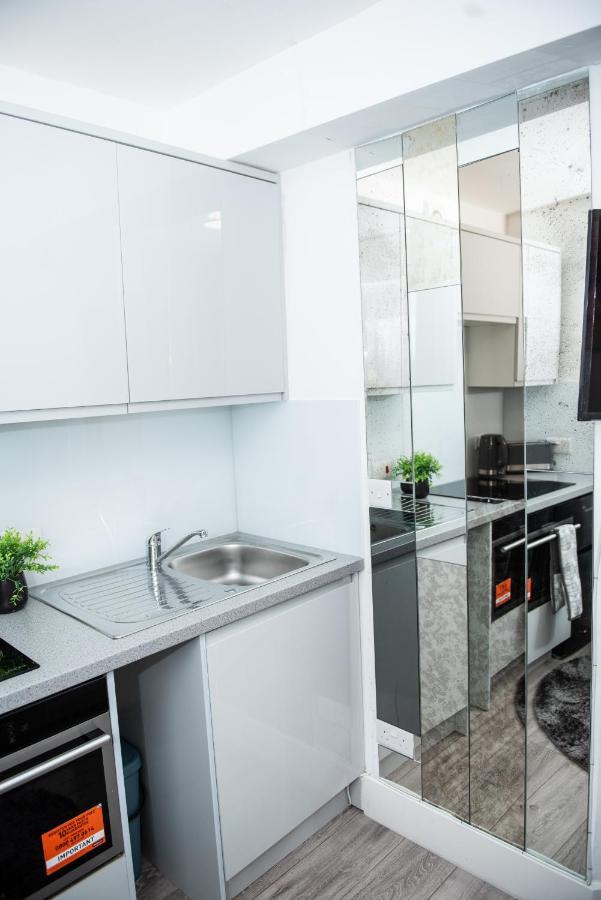 Small But Cozy Studio, Great Tube Connection London Exterior photo